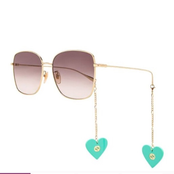 Gucci Sunglasses With Heart Charms Set
